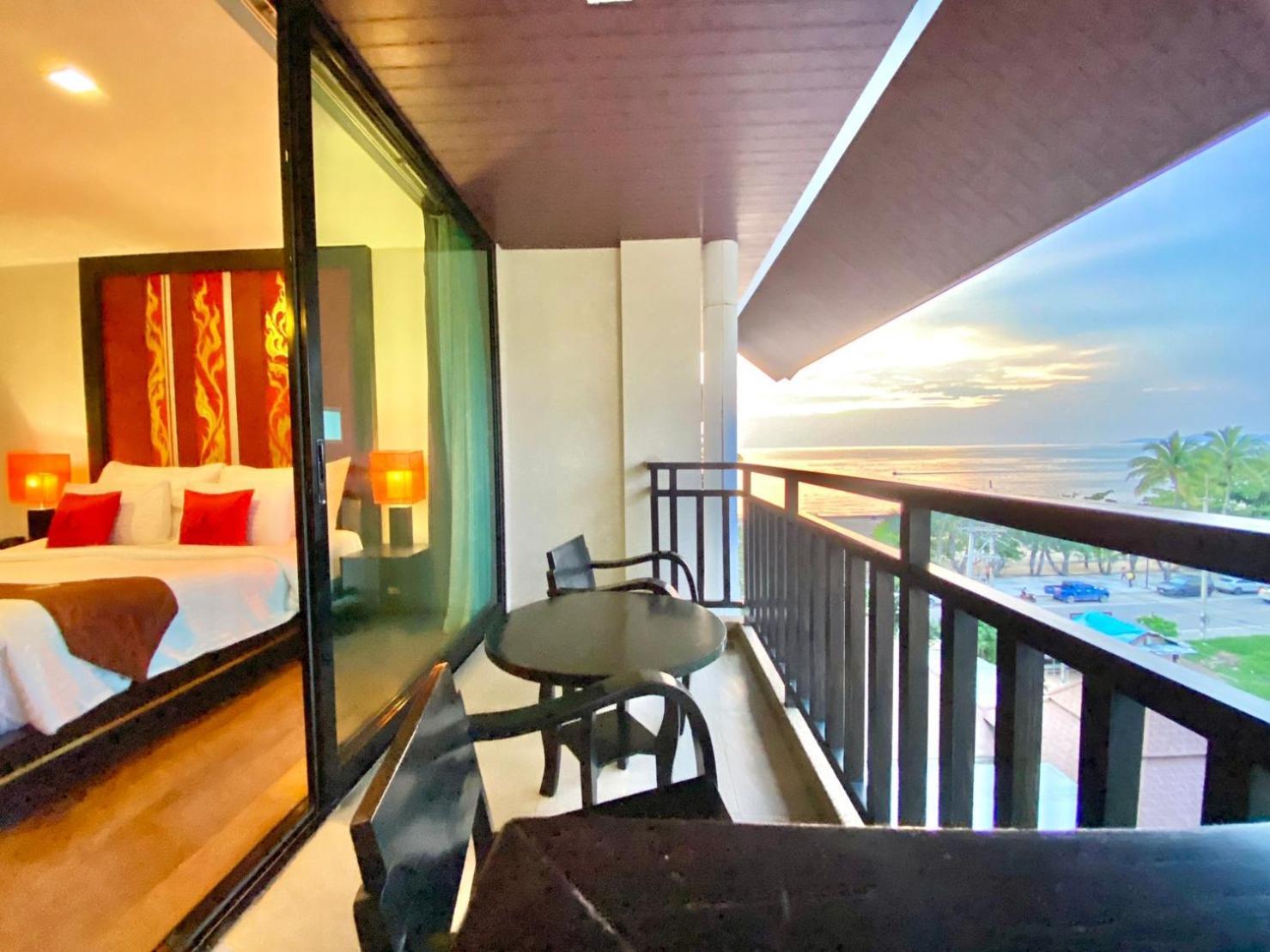 Royal Thai Pavilion Jomtien Hotel Pattaya Exterior photo