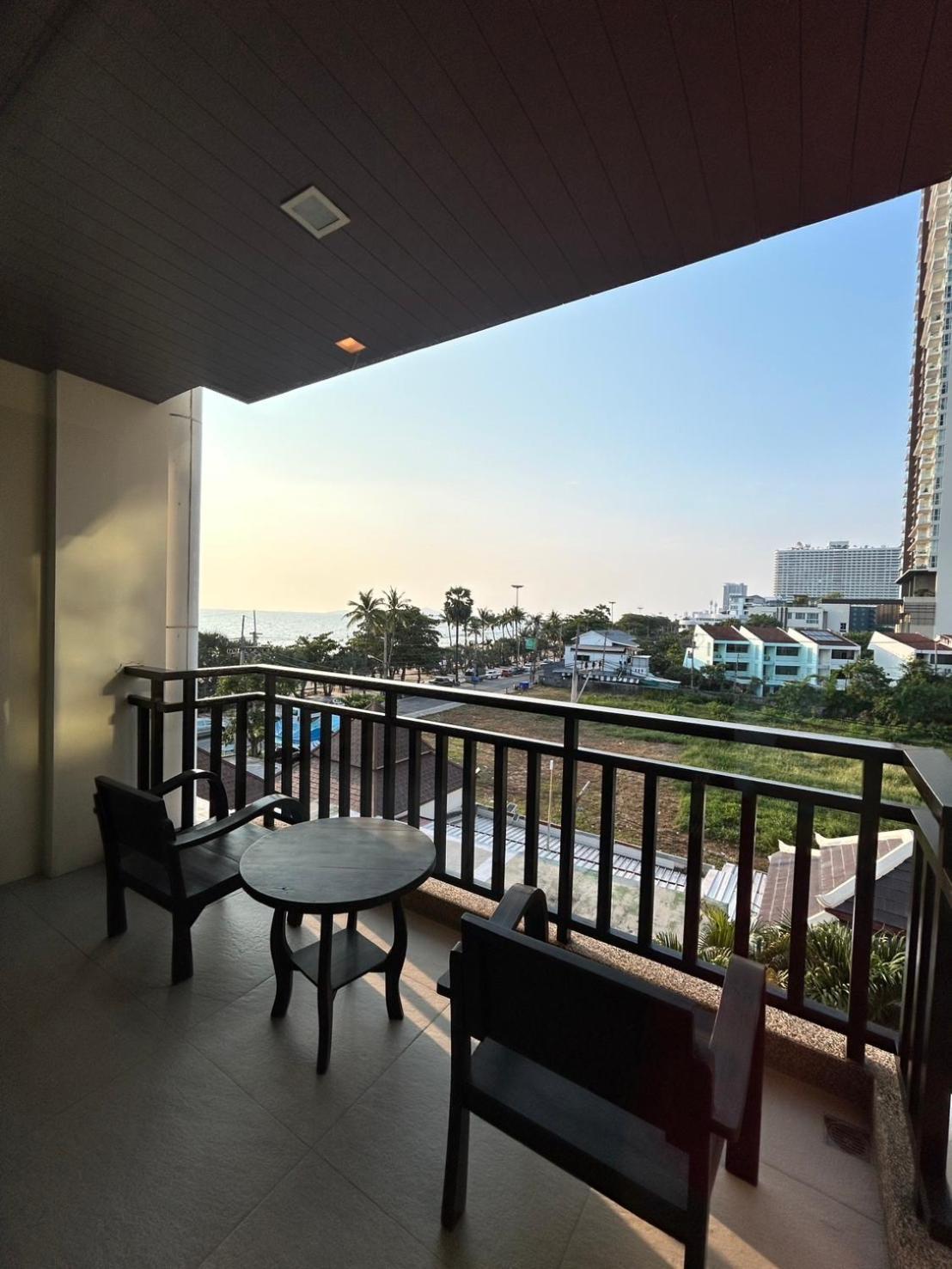 Royal Thai Pavilion Jomtien Hotel Pattaya Exterior photo